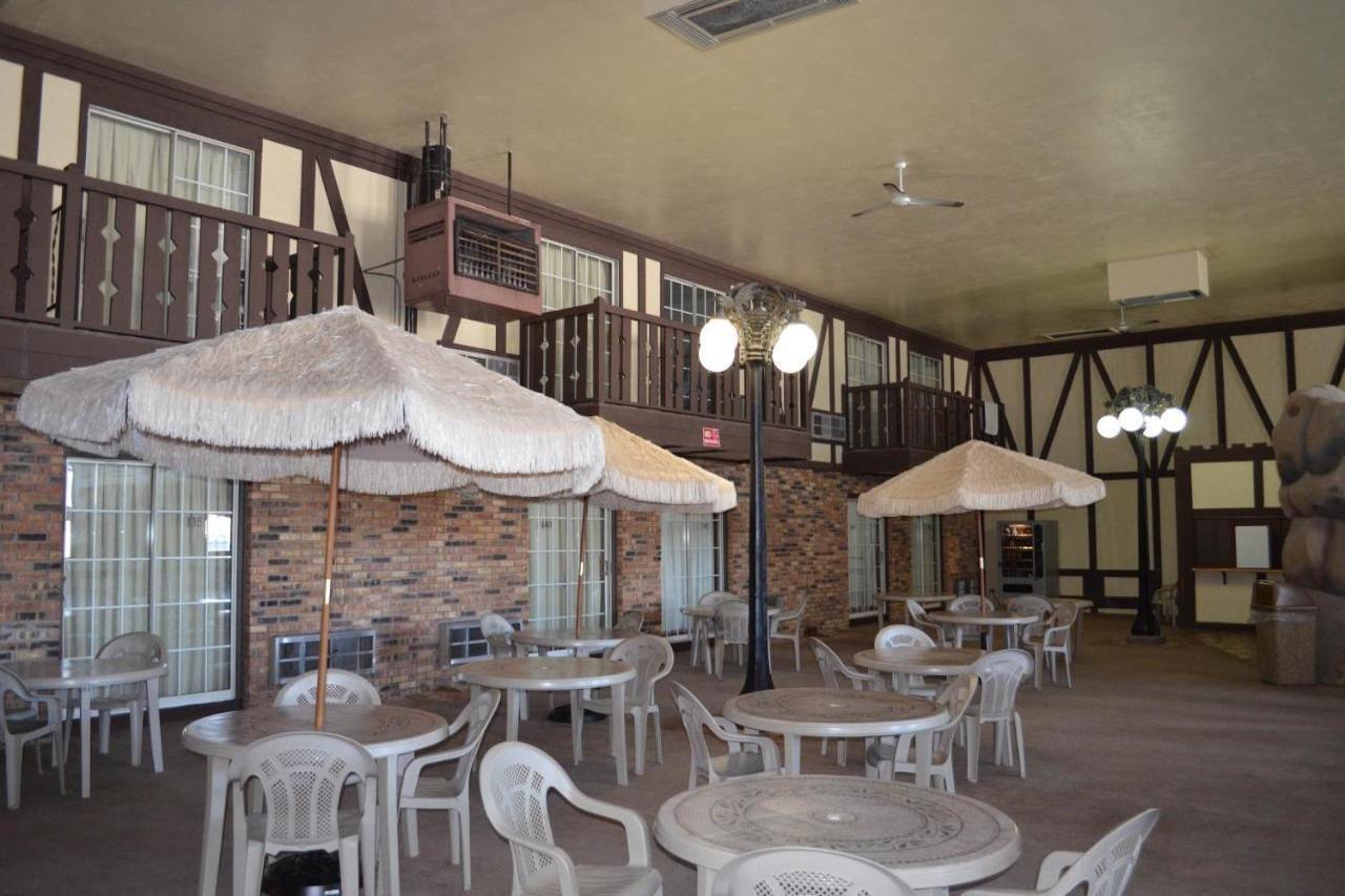 Travelodge Inn & Suites By Wyndham Muscatine Extérieur photo